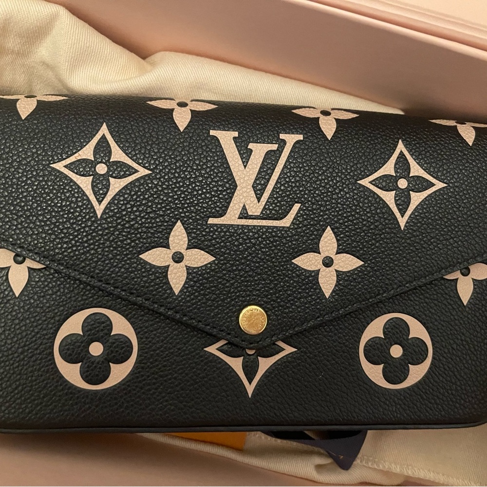 Louis Vuitton Pochette Félicie Monogram Empreinte leather